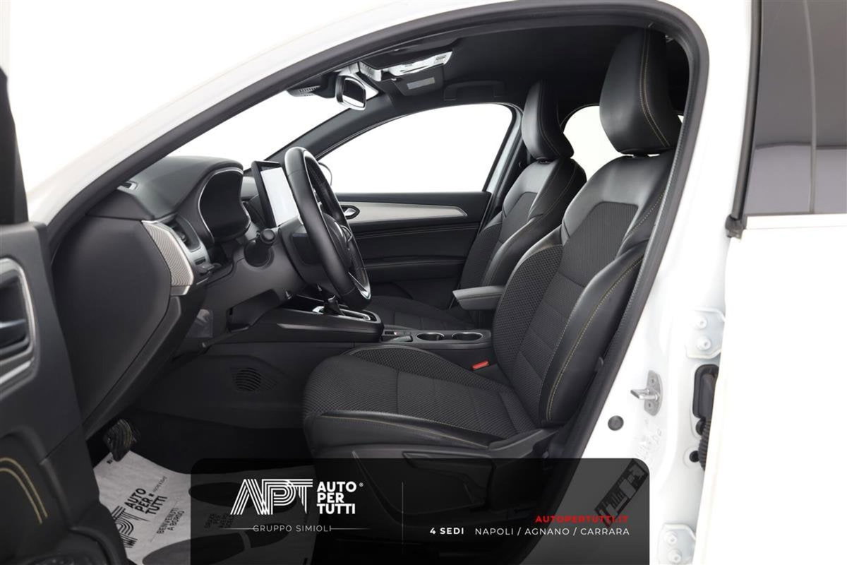 Renault Arkana 1.6 full hybrid Techno 145cv (18)