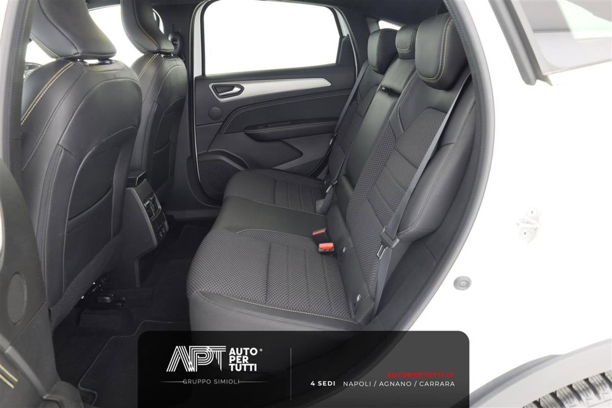 Renault Arkana 1.6 full hybrid Techno 145cv (19)