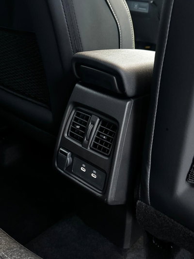 Renault Captur 1.2 eco-g Techno 120cv (16)