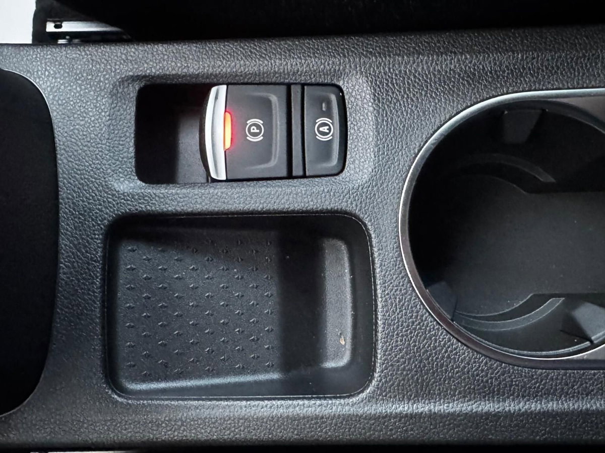 Renault Captur 1.2 eco-g Techno 120cv (20)