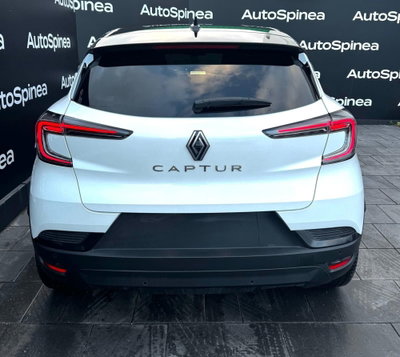Renault Captur 1.2 eco-g Techno 120cv (6)