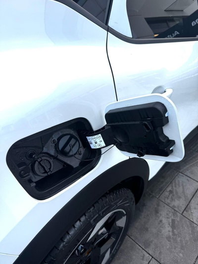 Renault Captur 1.2 eco-g Techno 120cv (9)