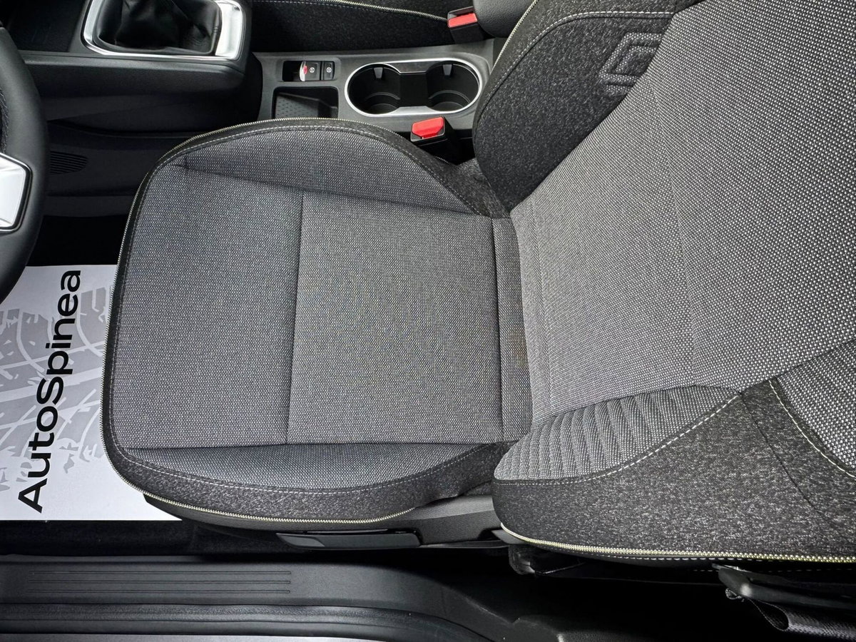 Renault Captur 1.2 eco-g Techno 120cv (12)
