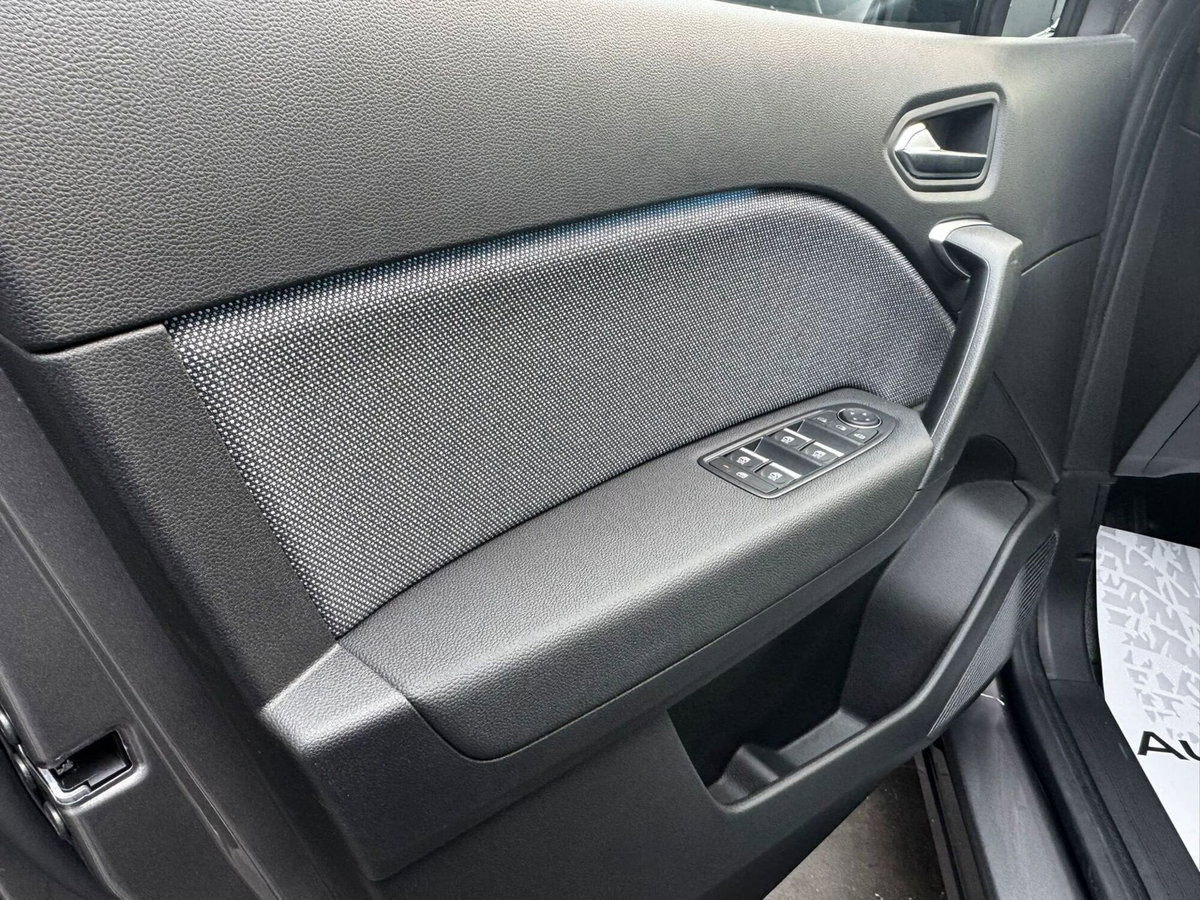 Renault Captur 1.2 eco-g Techno 120cv (17)