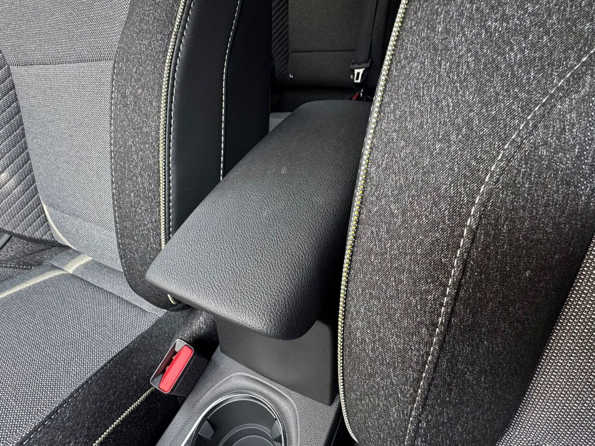 Renault Captur 1.2 eco-g Techno 120cv (19)