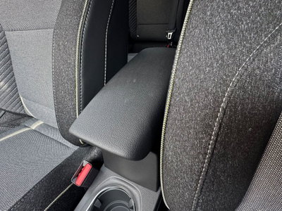 Renault Captur 1.2 eco-g Techno 120cv (19)