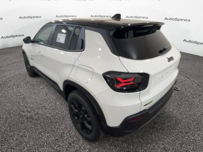 Jeep Avenger 1.2 turbo e-hybrid mhev Overland 4xe 145cv edct6 (5)