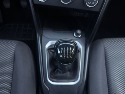 Volkswagen T-Roc 1.0 TSI Life (12)