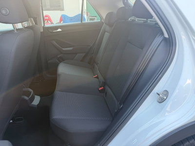 Volkswagen T-Roc 1.0 TSI Life (15)