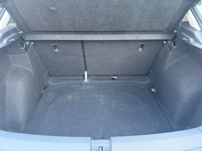 Volkswagen T-Roc 1.0 TSI Life (5)