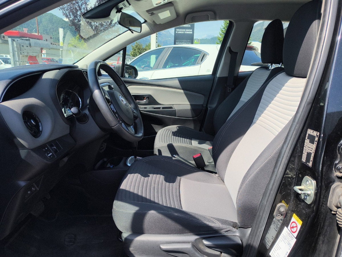 Toyota Yaris 1.5 Hybrid 5 porte Style (9)