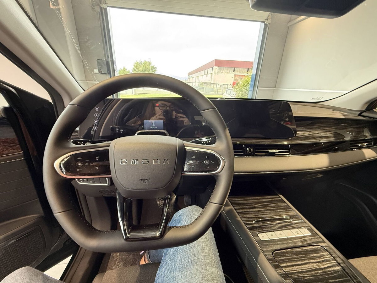Omoda Omoda 5 SHS-H 1.5 tgdi hev Pure auto (11)