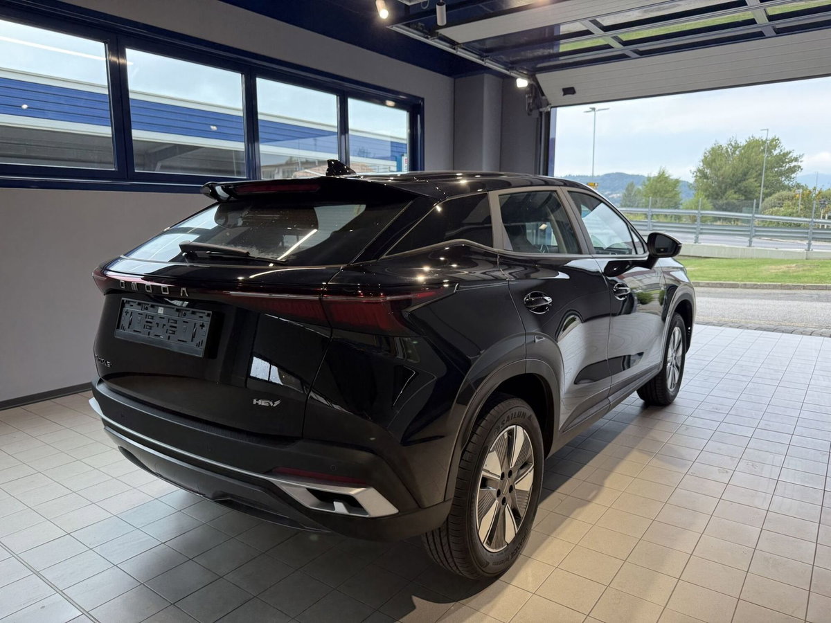 Omoda Omoda 5 SHS-H 1.5 tgdi hev Pure auto (7)
