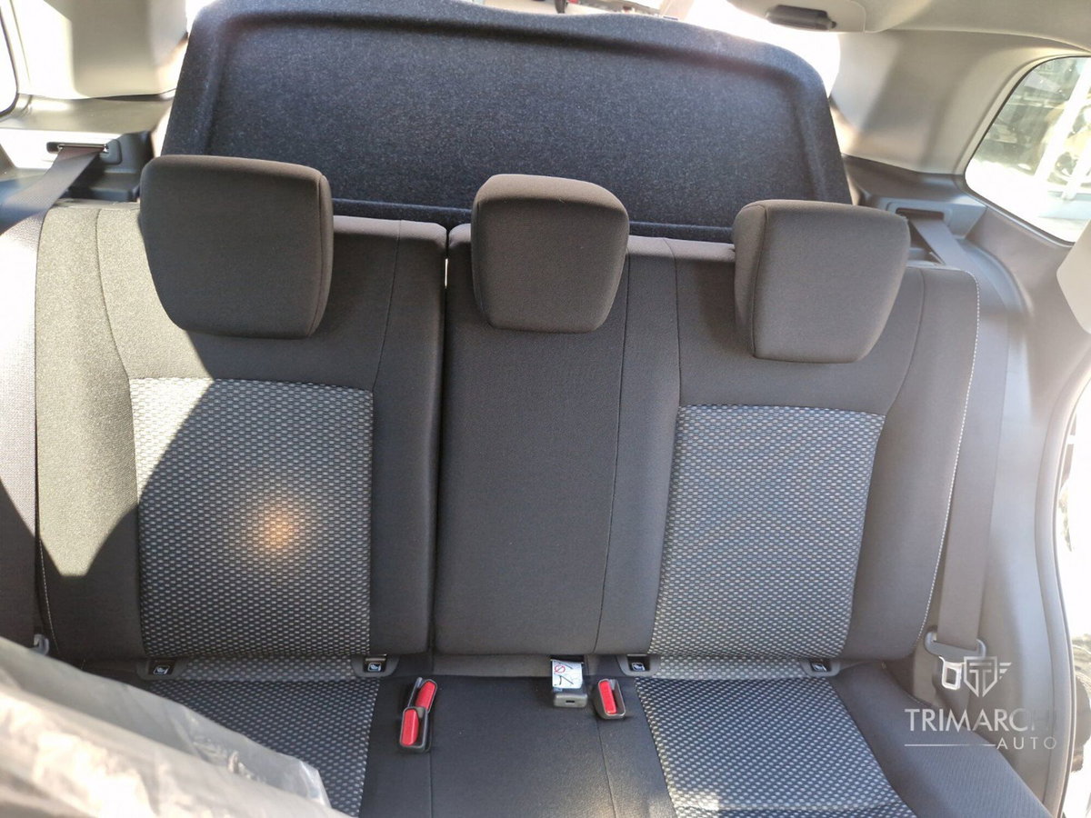 Suzuki Vitara 1.4 Hybrid Easy Cool (12)