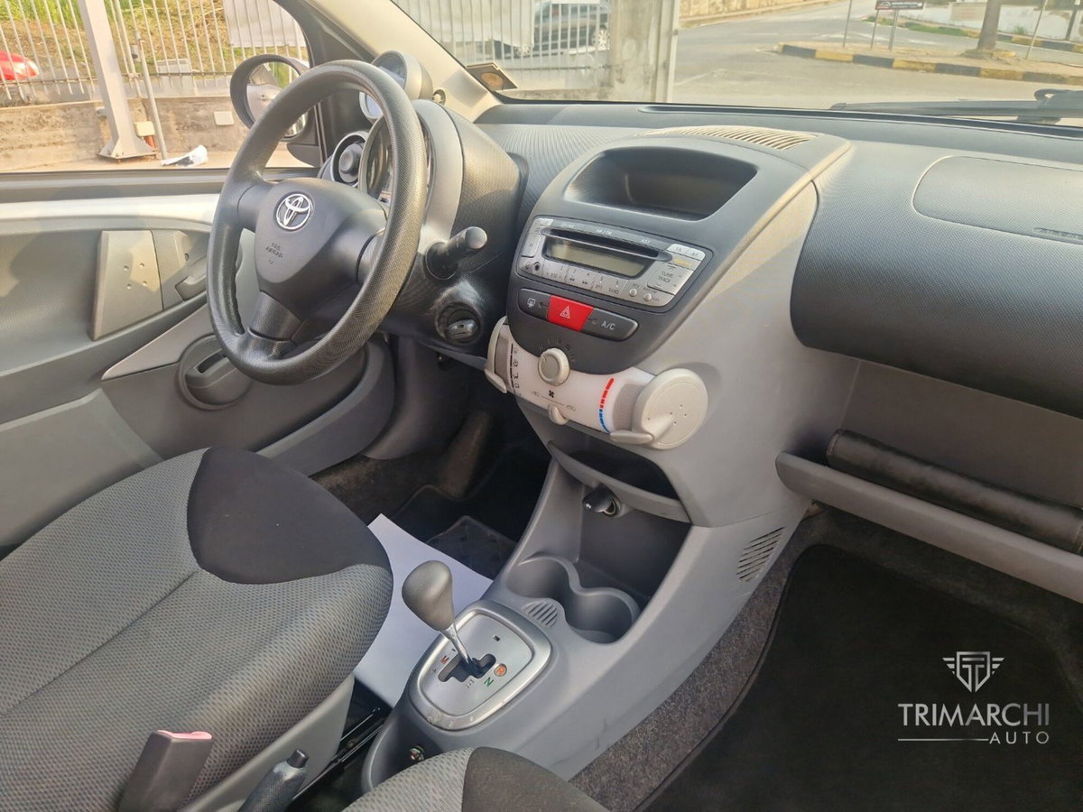 Toyota Aygo 1.0 12V VVT-i 5 porte M-MT (9)