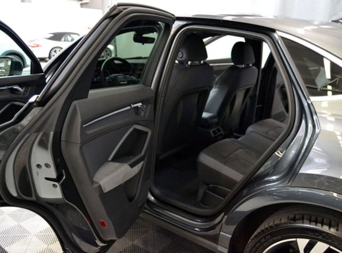 Audi Q3 Sportback 45 TFSI S tronic quattro edition (4)