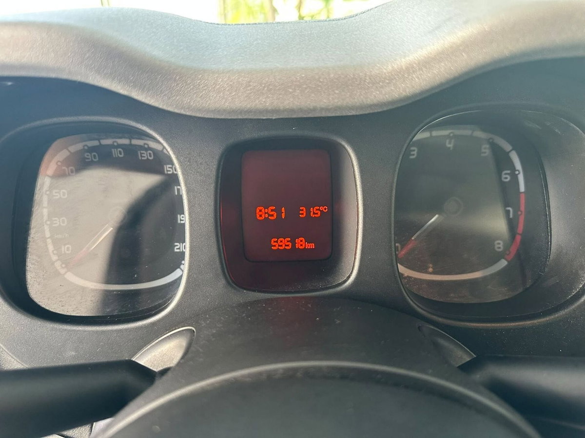 Fiat Panda 1.0 FireFly S&S Hybrid City Cross (8)