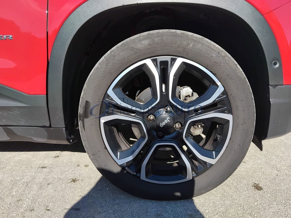 Jeep Avenger 1.2 turbo Summit fwd 100cv (11)