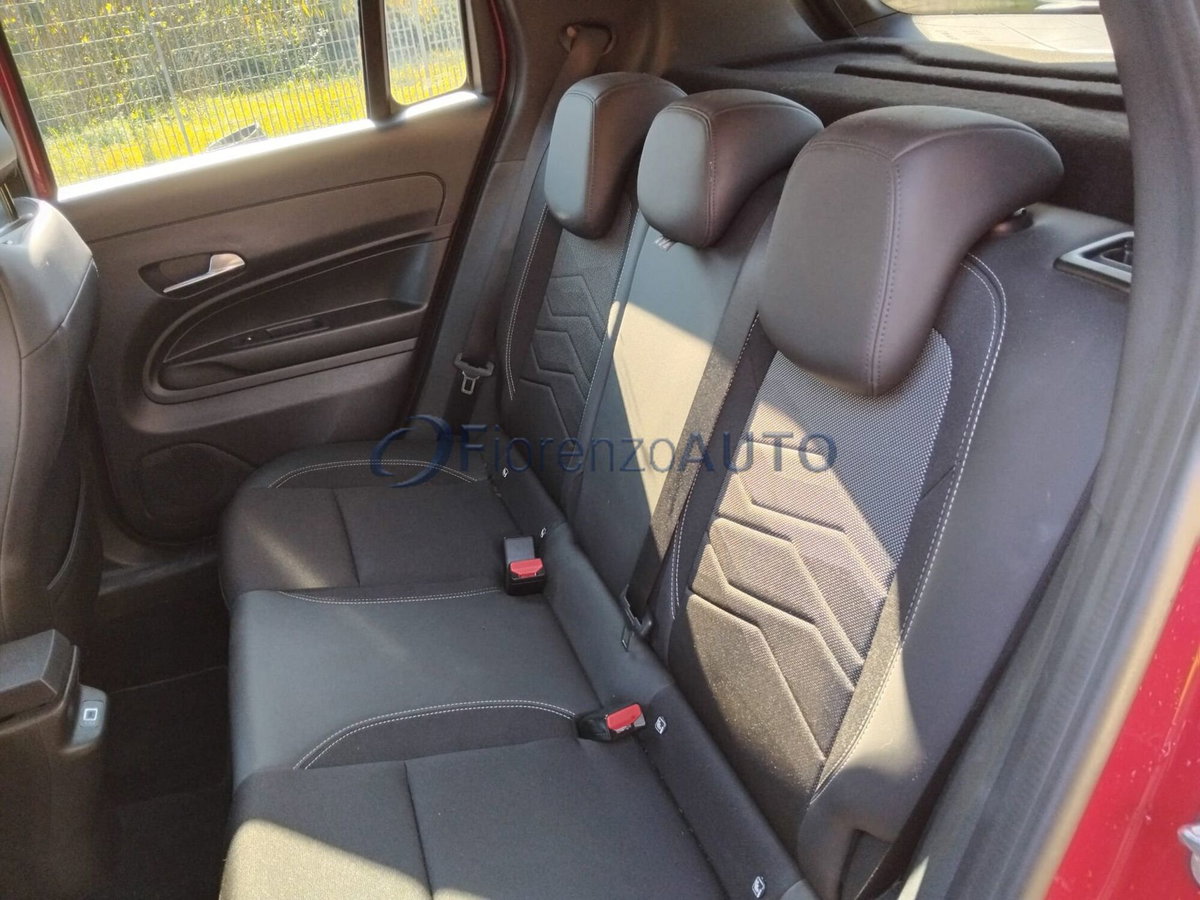Jeep Avenger 1.2 turbo Summit fwd 100cv (19)