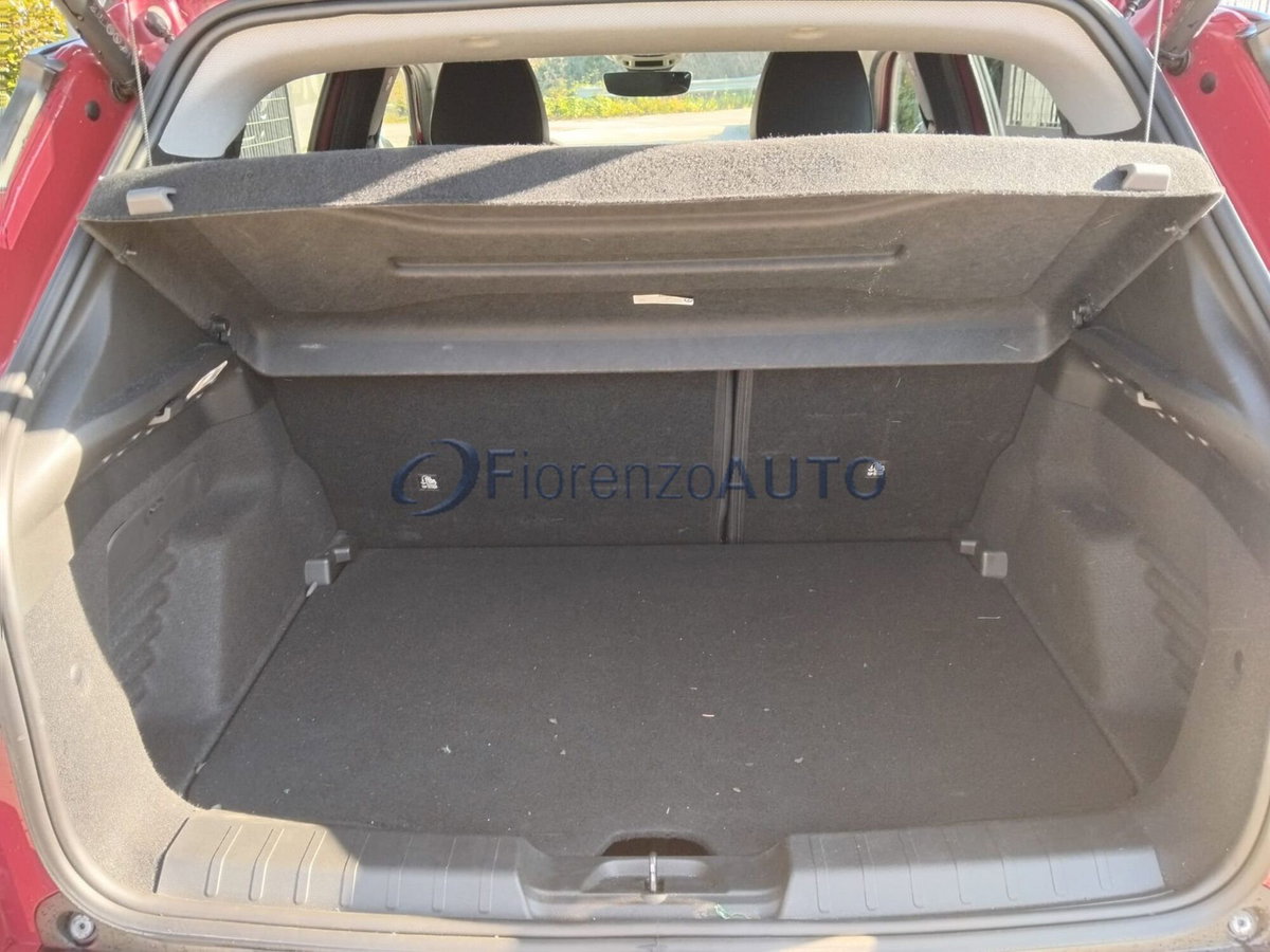 Jeep Avenger 1.2 turbo Summit fwd 100cv (5)