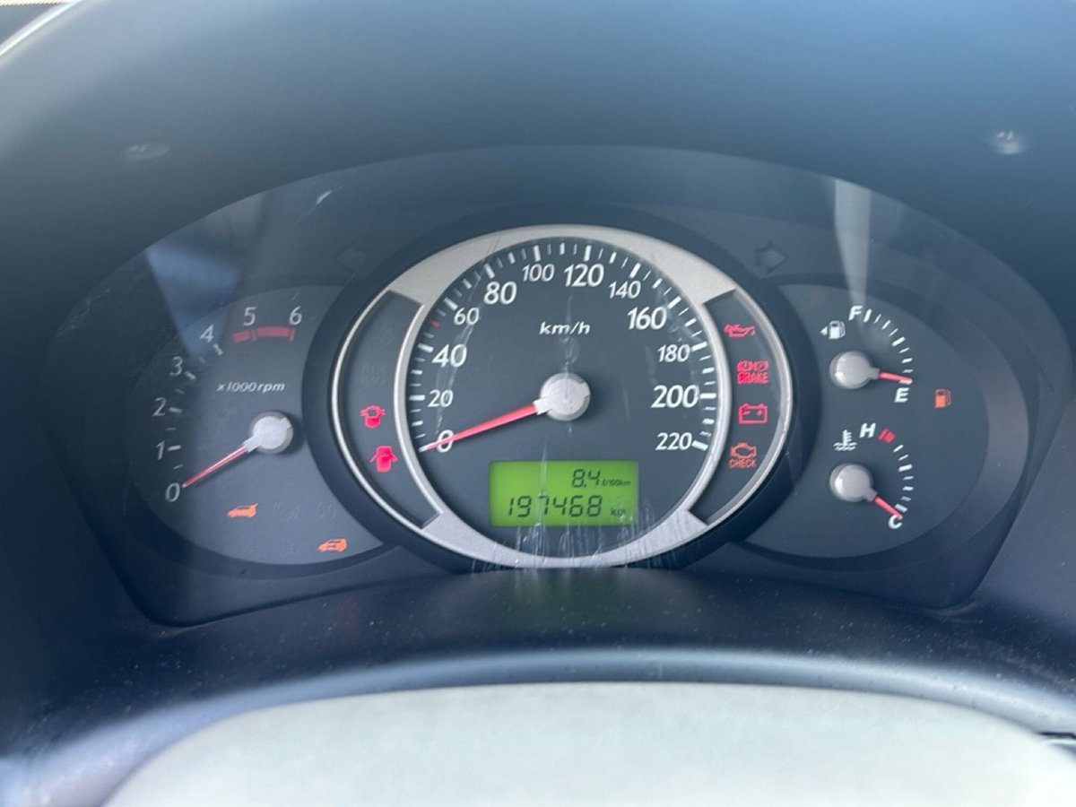 Hyundai Tucson 2.0 CRDi TD Dynamic (11)