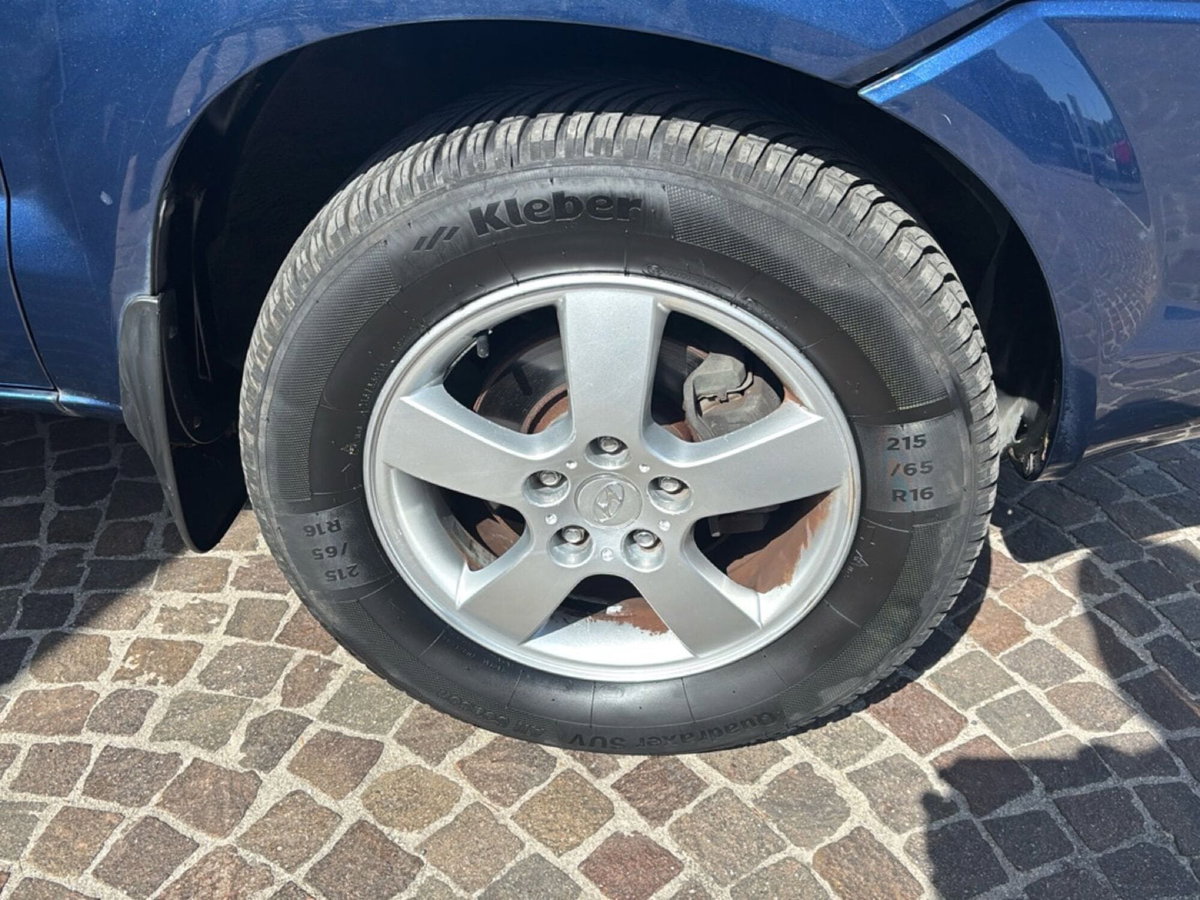 Hyundai Tucson 2.0 CRDi TD Dynamic (7)
