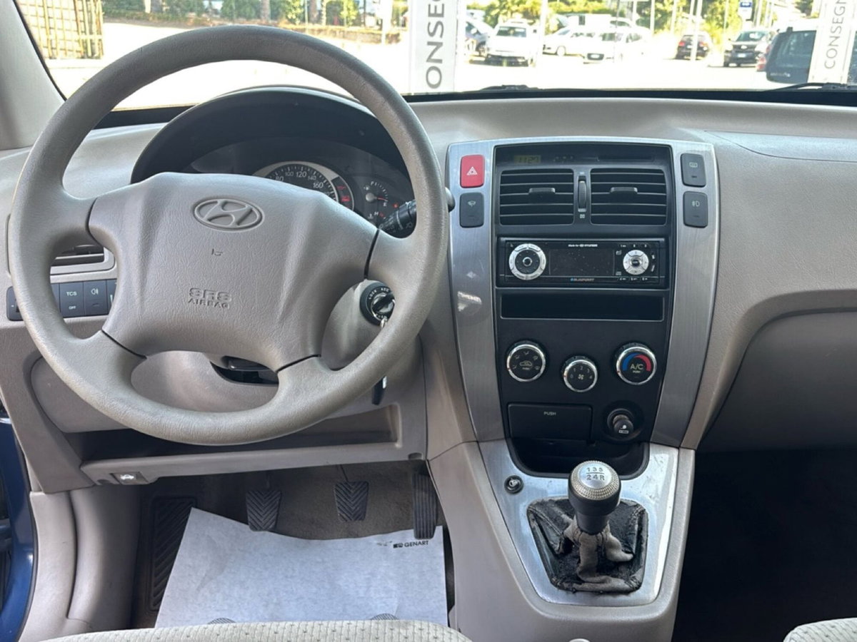 Hyundai Tucson 2.0 CRDi TD Dynamic (9)
