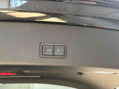 Audi Q3 Sportback 35 TDI quattro S tronic S line edition (13)