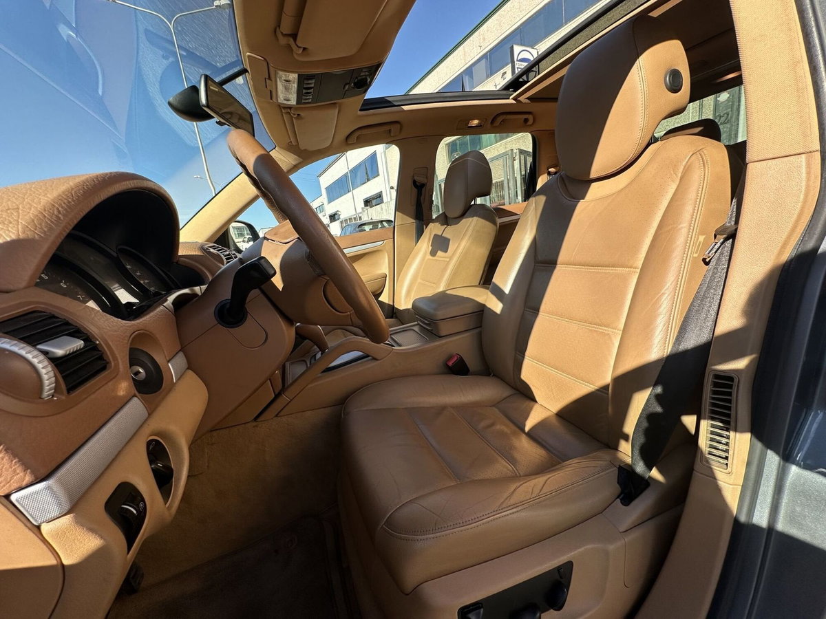 Porsche Cayenne 3.2 V6 cat (10)