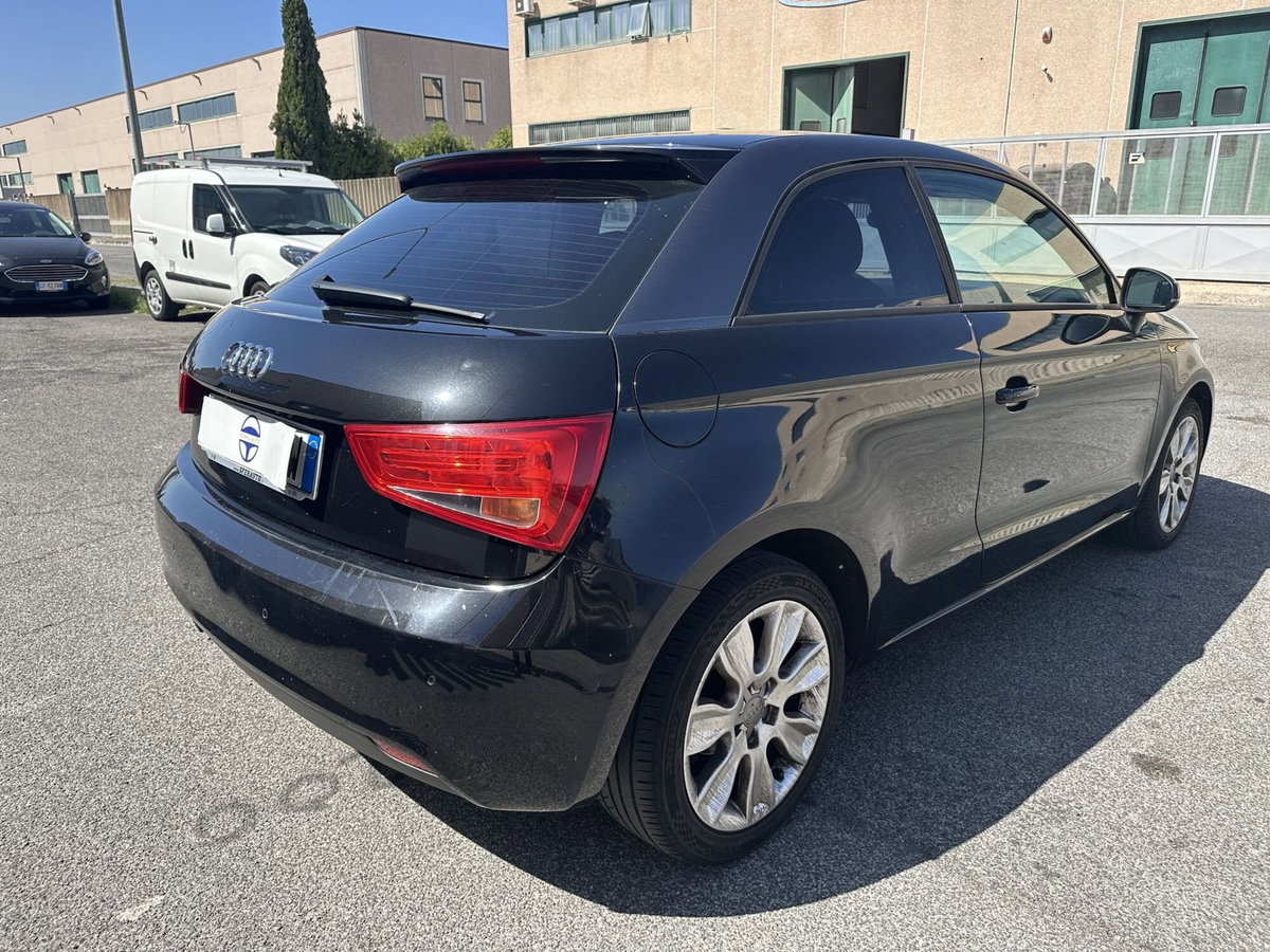 Audi A1 Sportback 1.6 TDI Ambition (6)