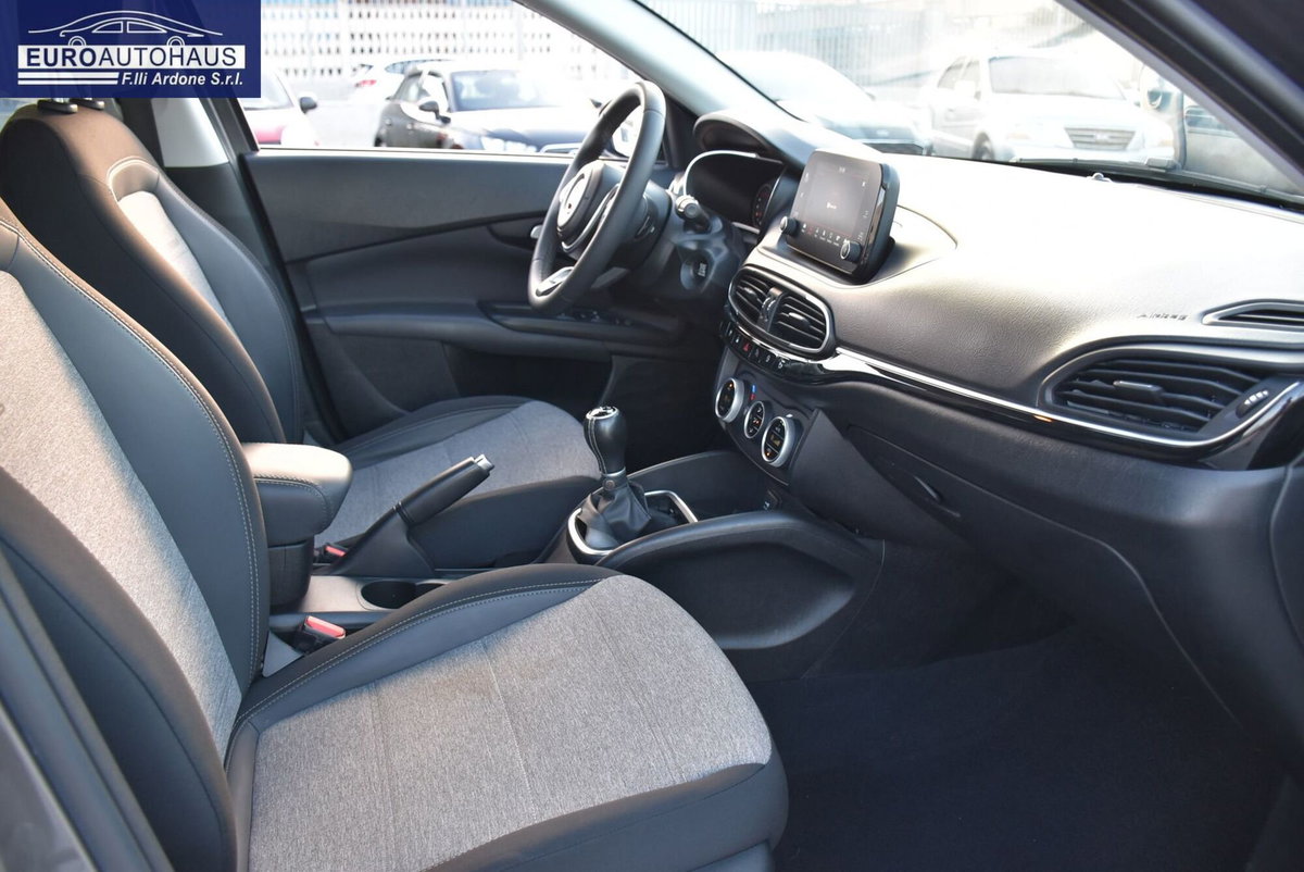 Fiat Tipo Tipo 5p 1.3 mjt Cross s&s 95cv (9)