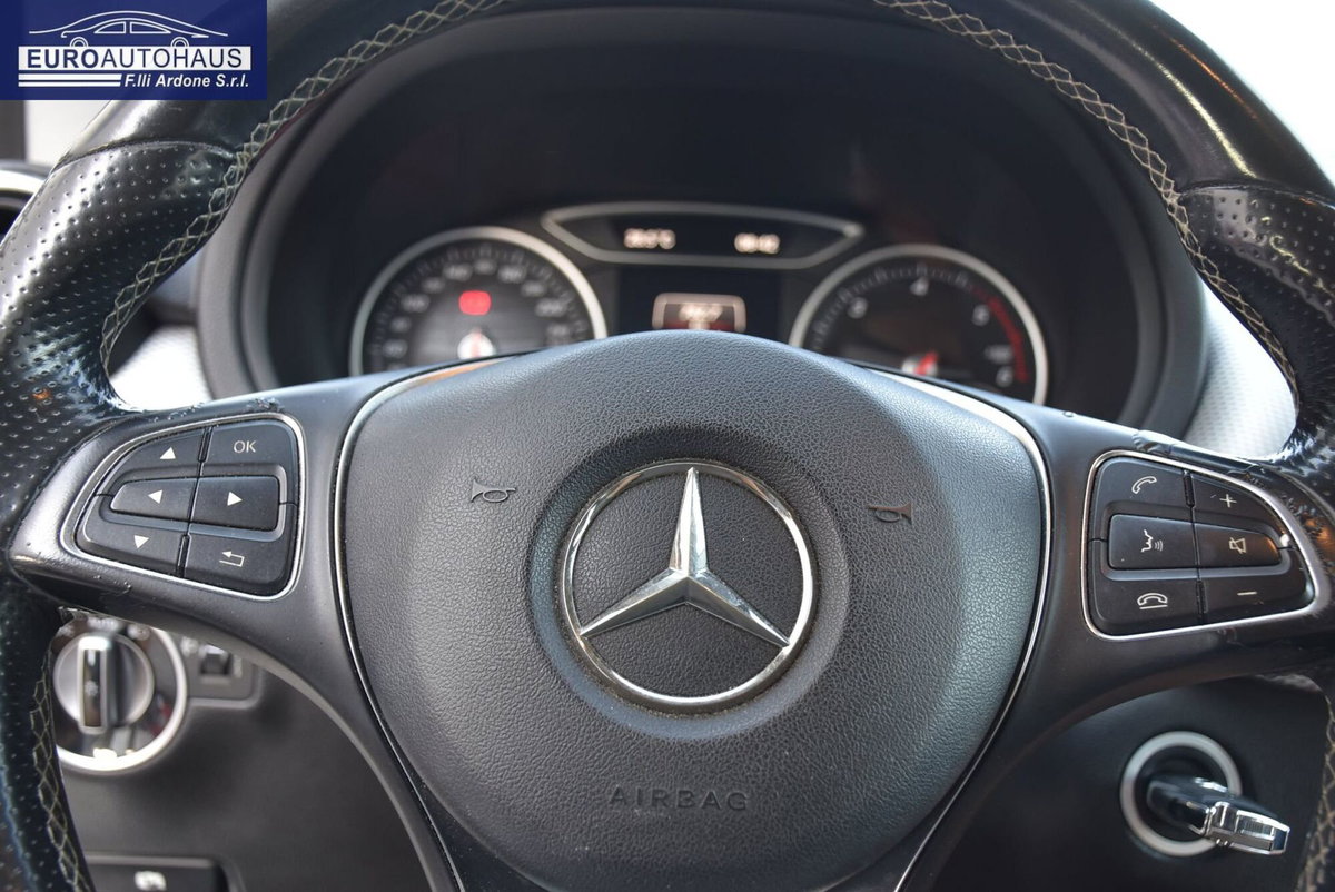 Mercedes-Benz Classe B 180 CDI Sport (13)