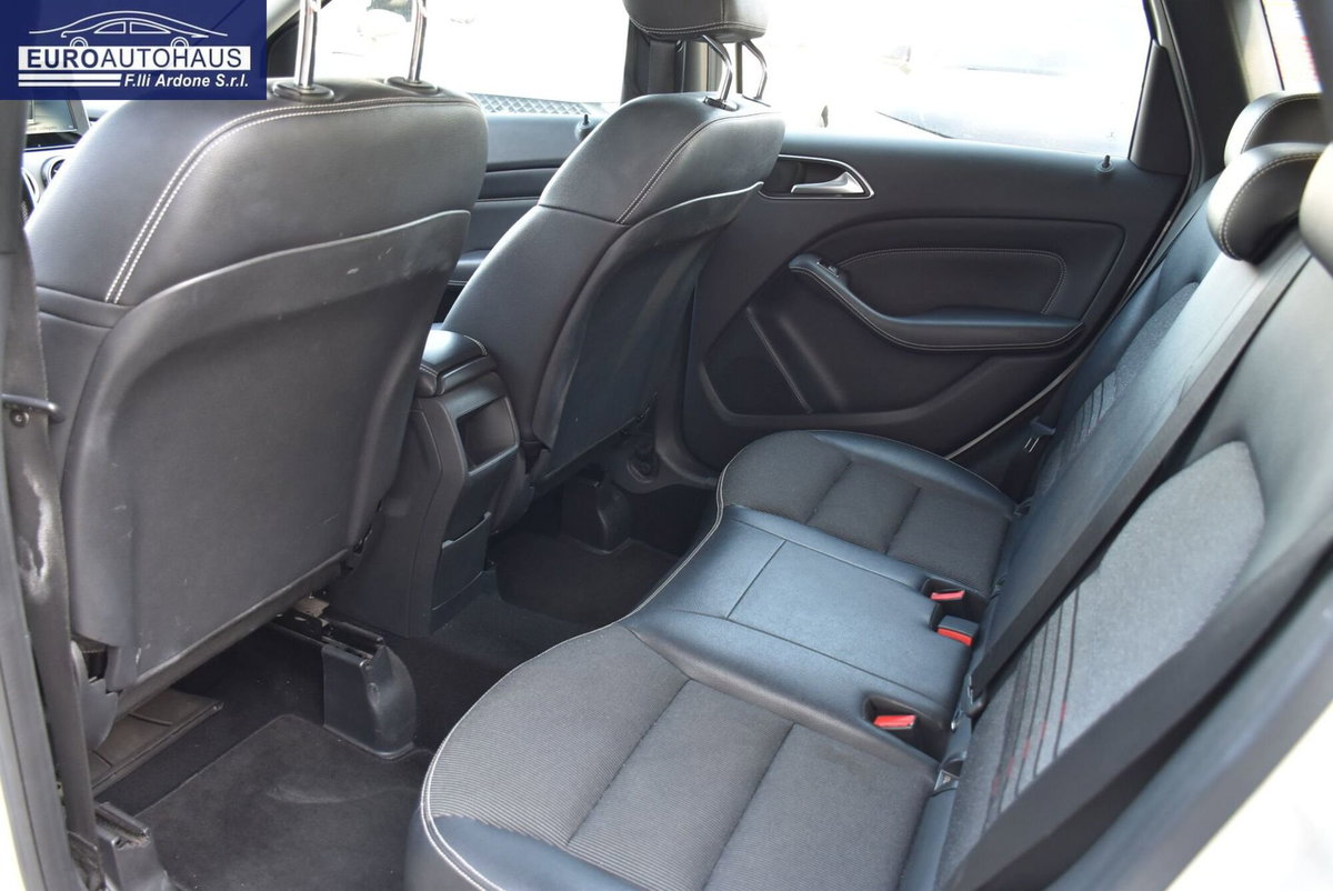 Mercedes-Benz Classe B 180 CDI Sport (14)