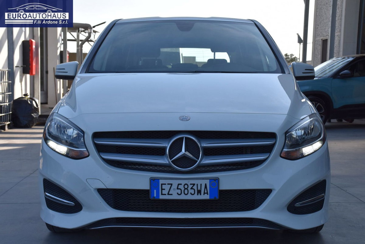 Mercedes-Benz Classe B 180 CDI Sport (2)