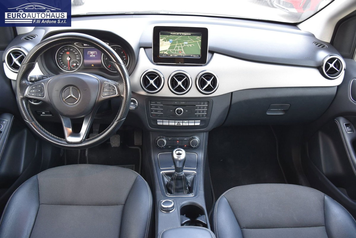 Mercedes-Benz Classe B 180 CDI Sport (7)