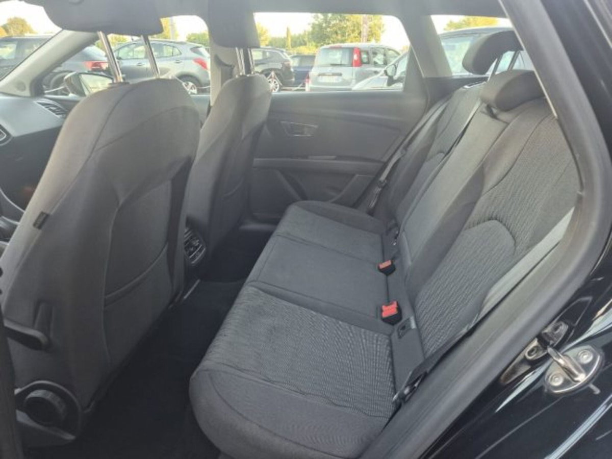 SEAT Leon ST 1.6 TDI 105 CV Reference (12)