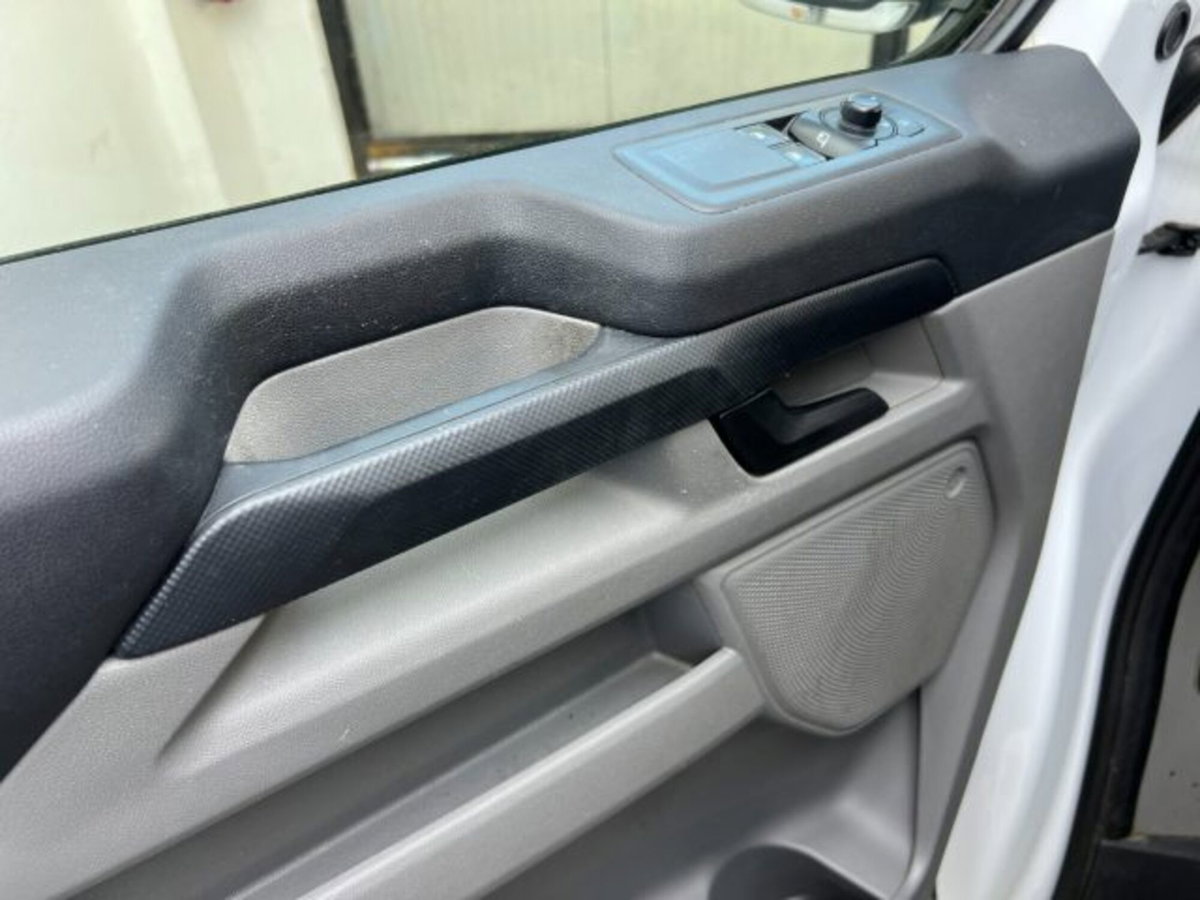 Ford Transit Custom Furgone 280 2.0 ecoblue 136cv Trend L1H1 A8 (20)
