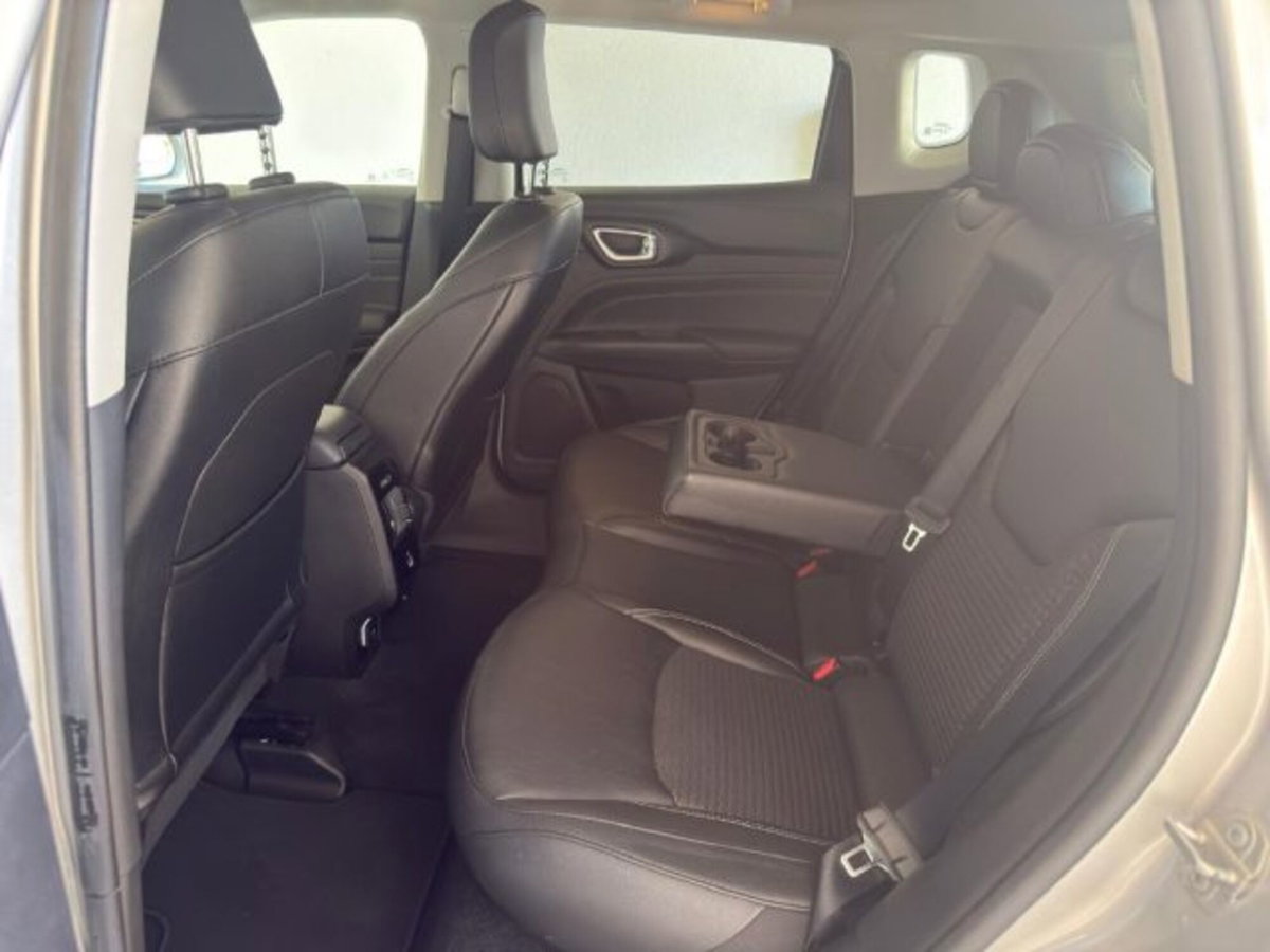 Jeep Compass 1.6 Multijet II 2WD Limited (11)