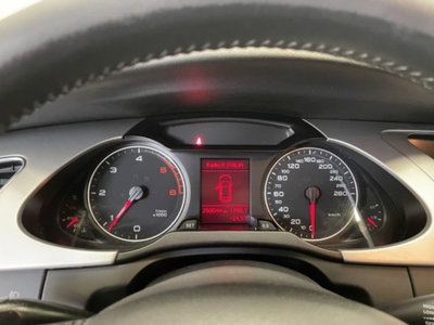 Audi A4 Avant 2.0 TDI 143CV F.AP. (5)