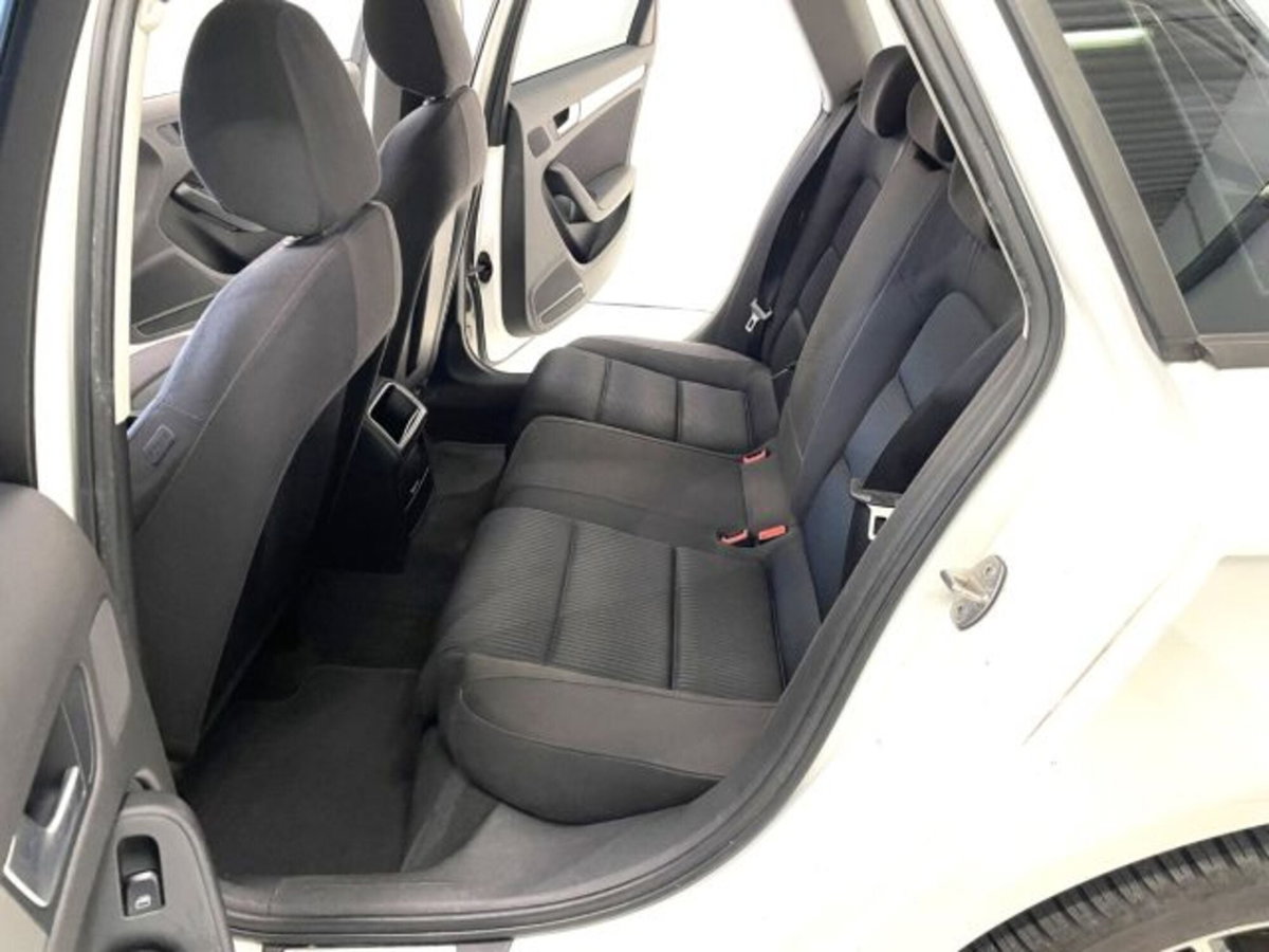 Audi A4 Avant 2.0 TDI 143CV F.AP. (7)