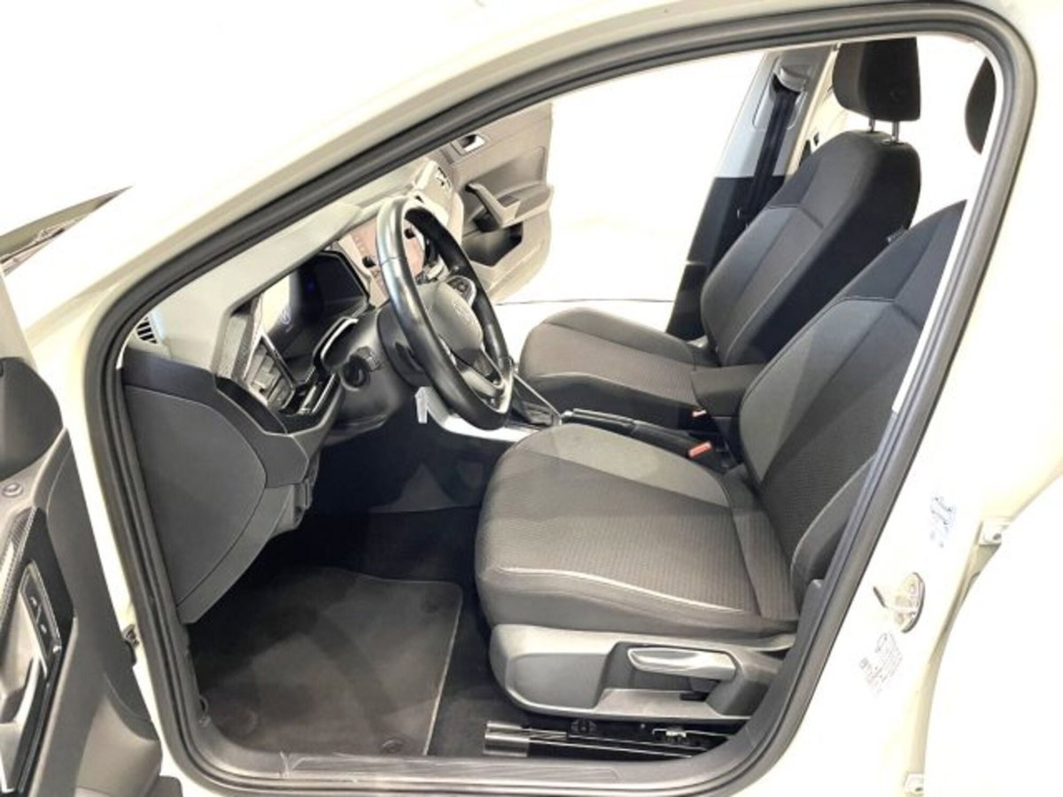 Volkswagen Taigo 1.0 tsi Life 115cv dsg (6)