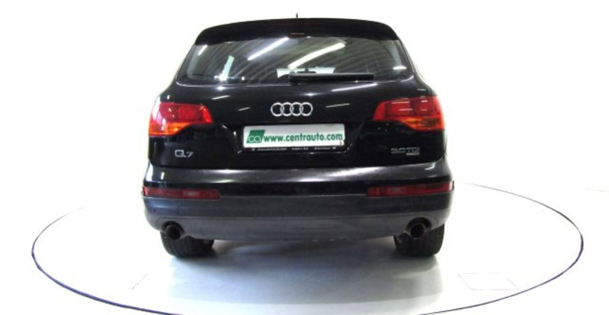 Audi Q7 3.0 V6 TDI 240 CV clean diesel quattro tiptronic (4)