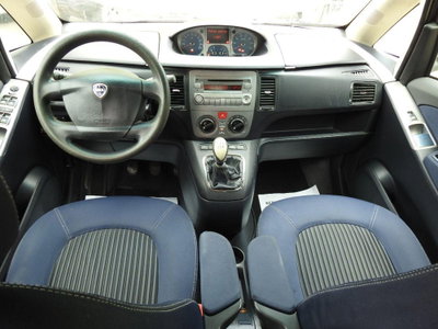 Lancia Musa 1.4 Oro Plus Ecochic GPL (14)