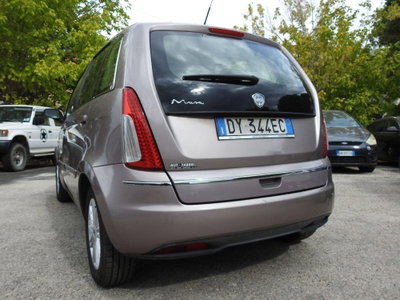 Lancia Musa 1.4 Oro Plus Ecochic GPL (2)