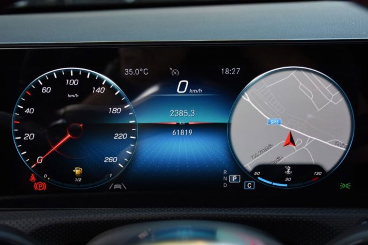 Mercedes-Benz CLA Shooting Brake 180 Automatic Shooting Brake Premium (11)
