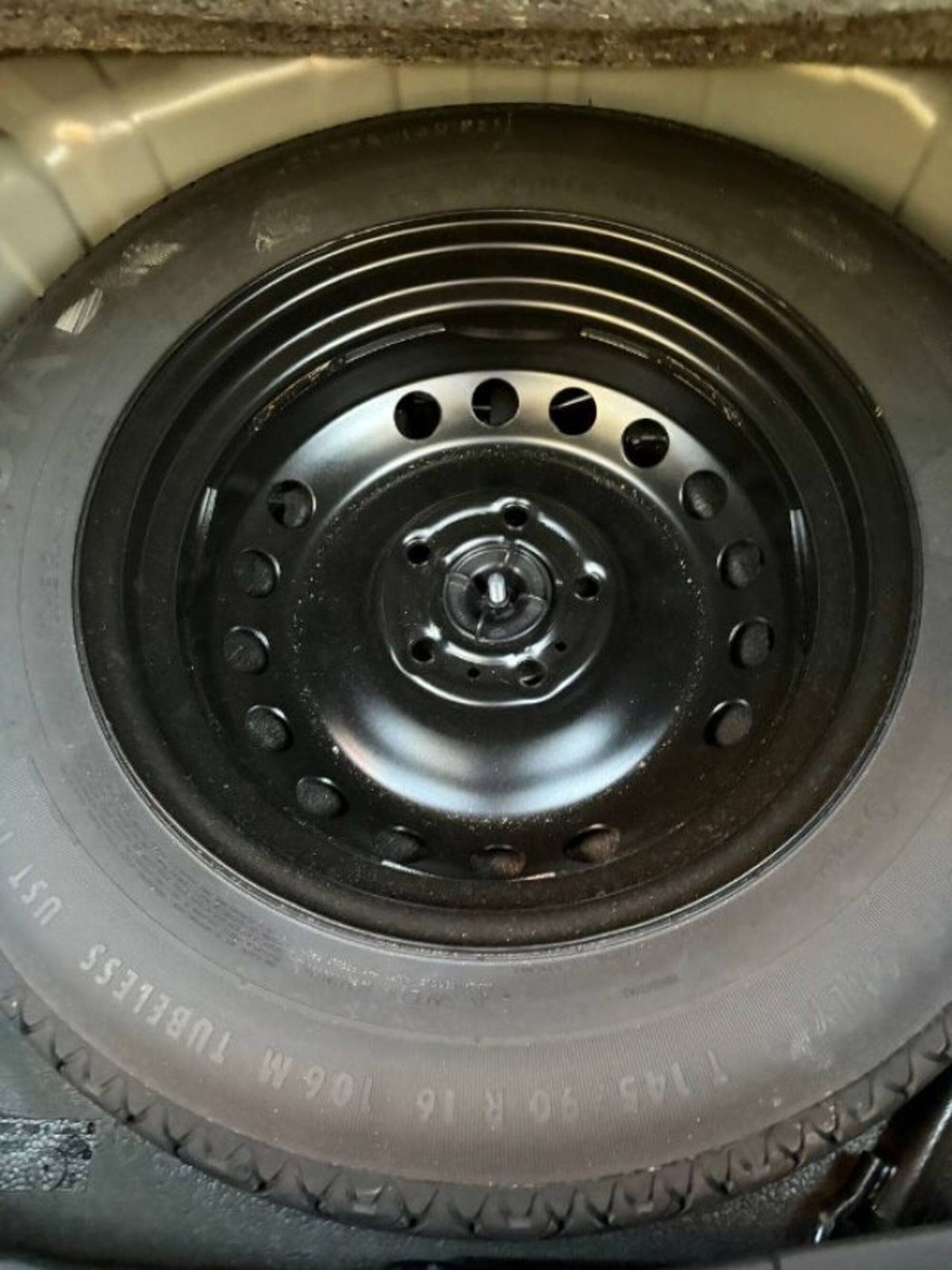 Nissan Juke 1.0 DIG-T 117 CV N-Connecta (11)