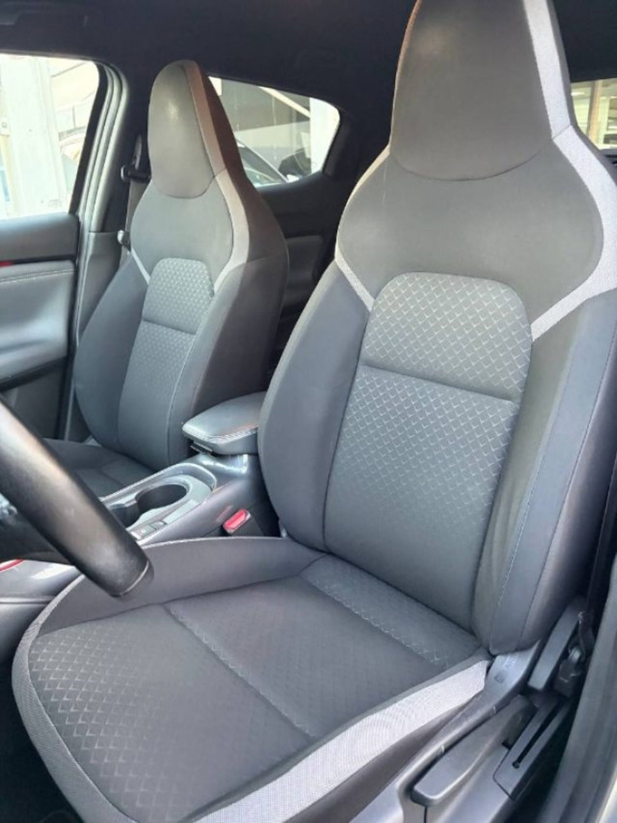 Nissan Juke 1.0 DIG-T 117 CV N-Connecta (14)