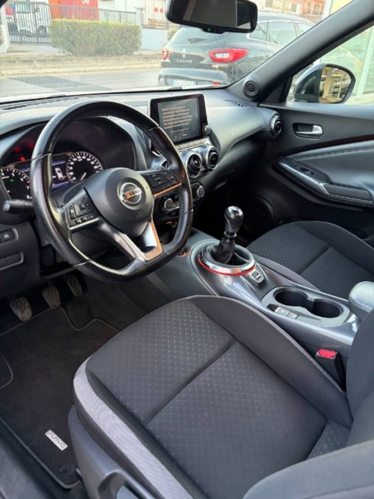 Nissan Juke 1.0 DIG-T 117 CV N-Connecta (15)