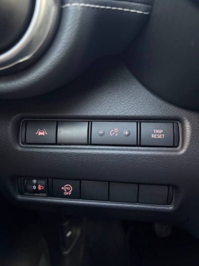 Nissan Juke 1.0 DIG-T 117 CV N-Connecta (20)