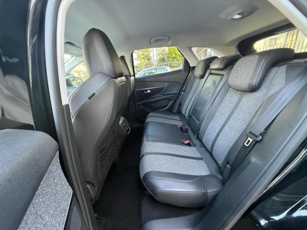 Peugeot 3008 BlueHDi 130 S&S EAT8 Allure Pack (14)